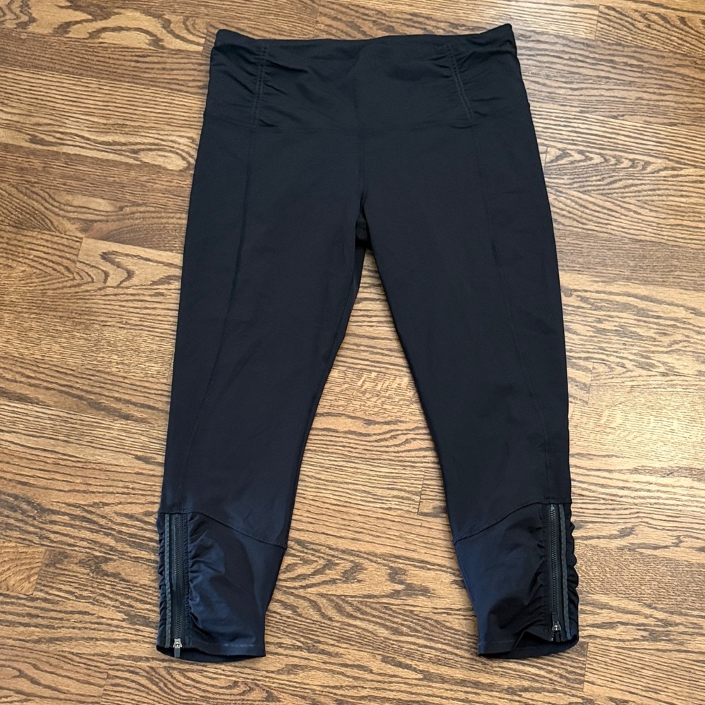 Lululemon Black Cropped Leggings with Zipper Detail Size 12